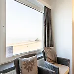 Daire In With Sea Views Blankenberge