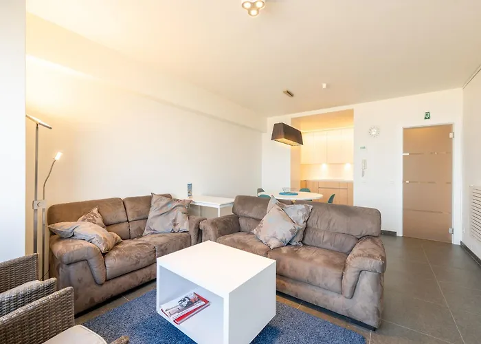 In With Sea Views דירה