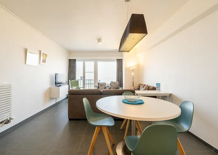 In With Sea Views דירה